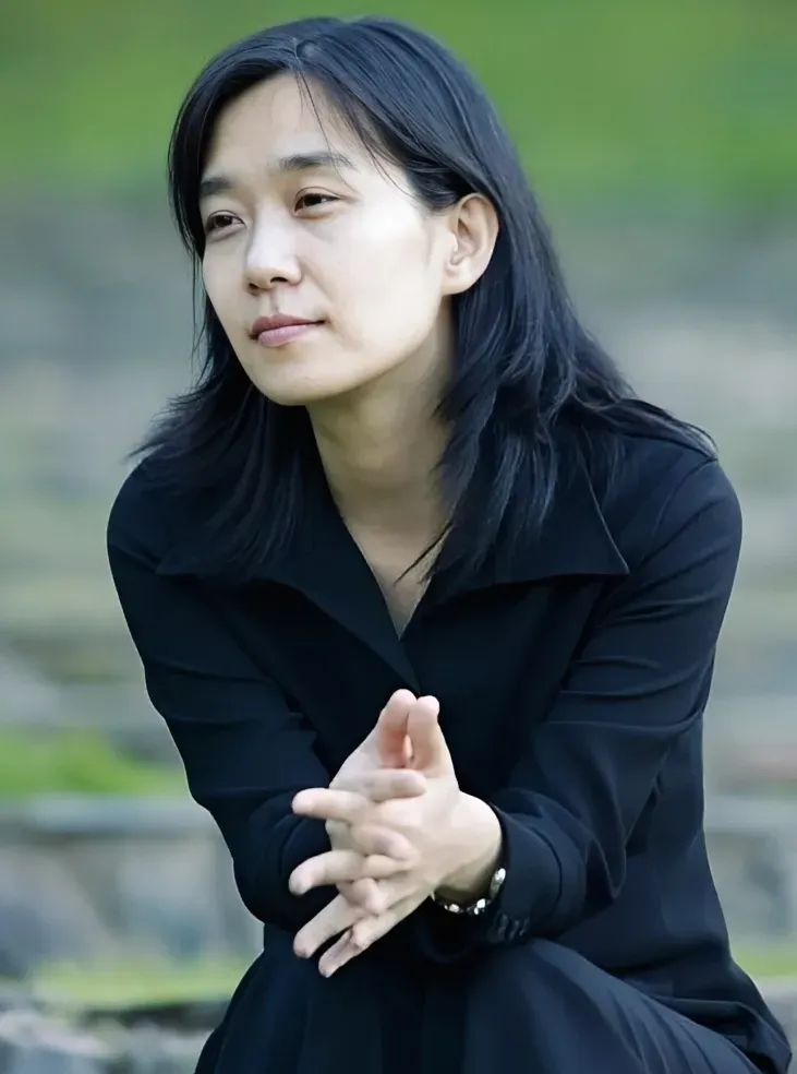 Han Kang Portrait